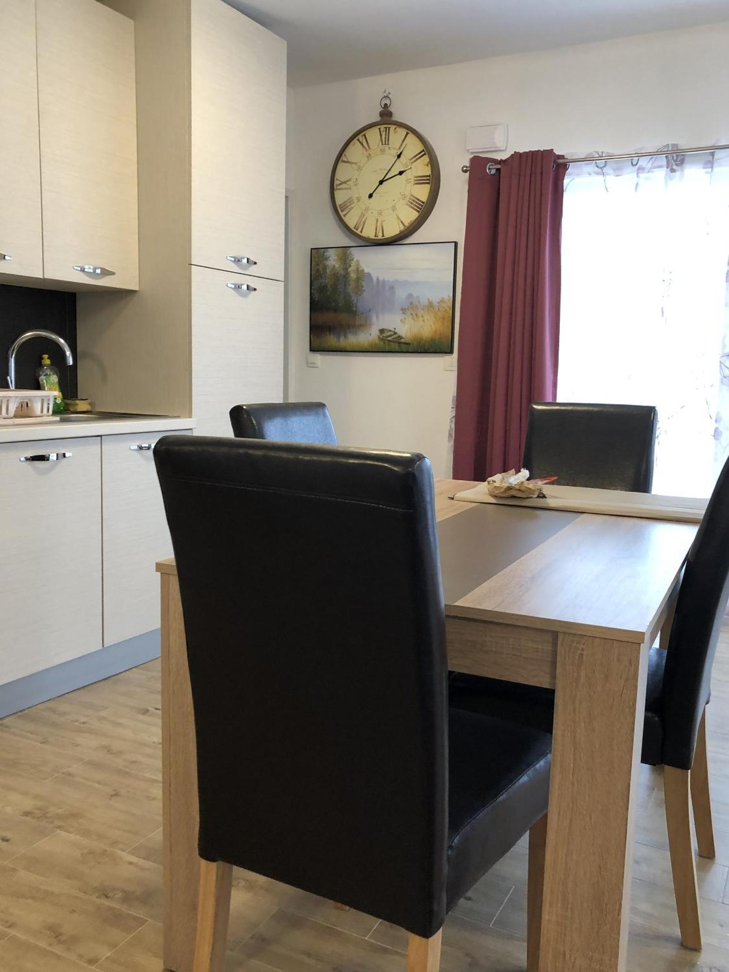 Apartments And Rooms With A Swimming Pool Kali, Ugljan - 14083 Rom bilde